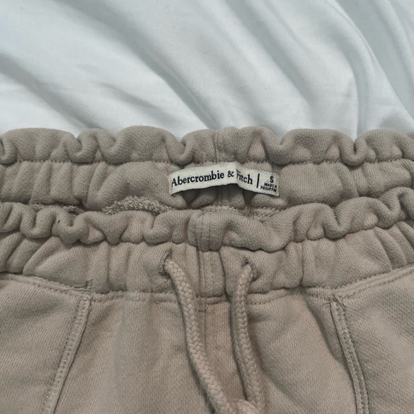 Joggers - Picture 4 of 6